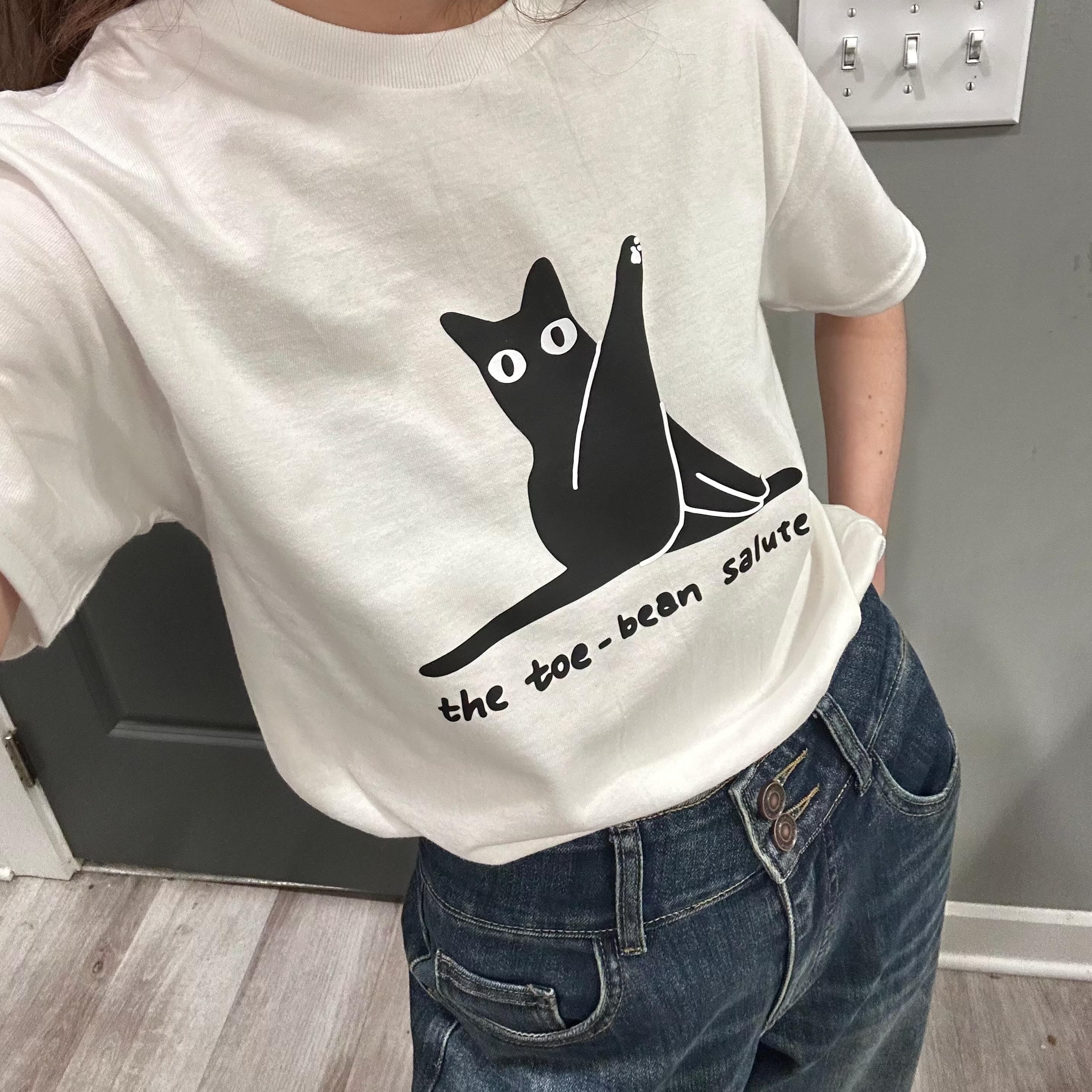 T-Shirt | Toe-Bean Salute!